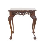 Masīvkoka konsoles galdi