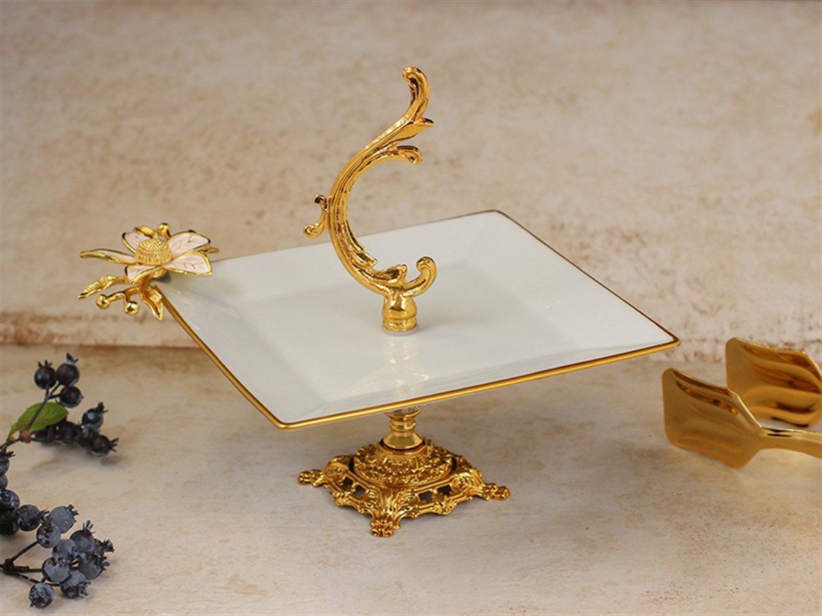 Dekoratīvs šķīvis ''ADEN411''