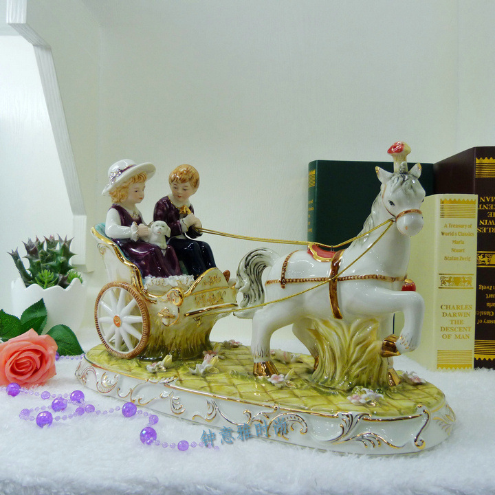 Dekoratīva statuete 092A2