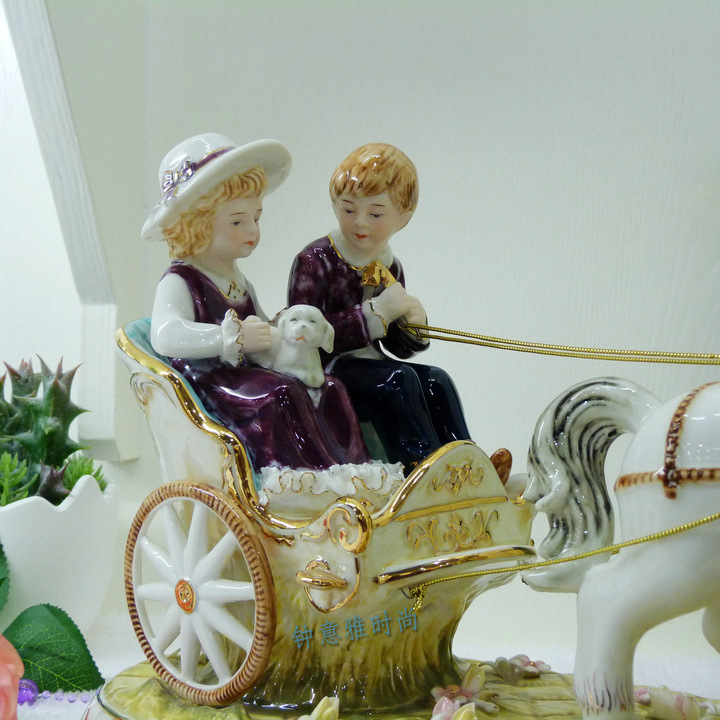 Dekoratīva statuete 092A2