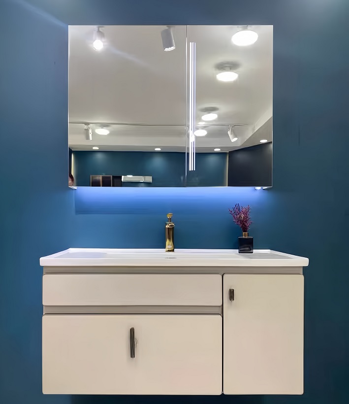 Vannas istabas mēbeļu komplekts 2607-80